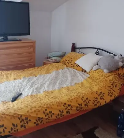 Apartment Apartman U Paliho Zdiar